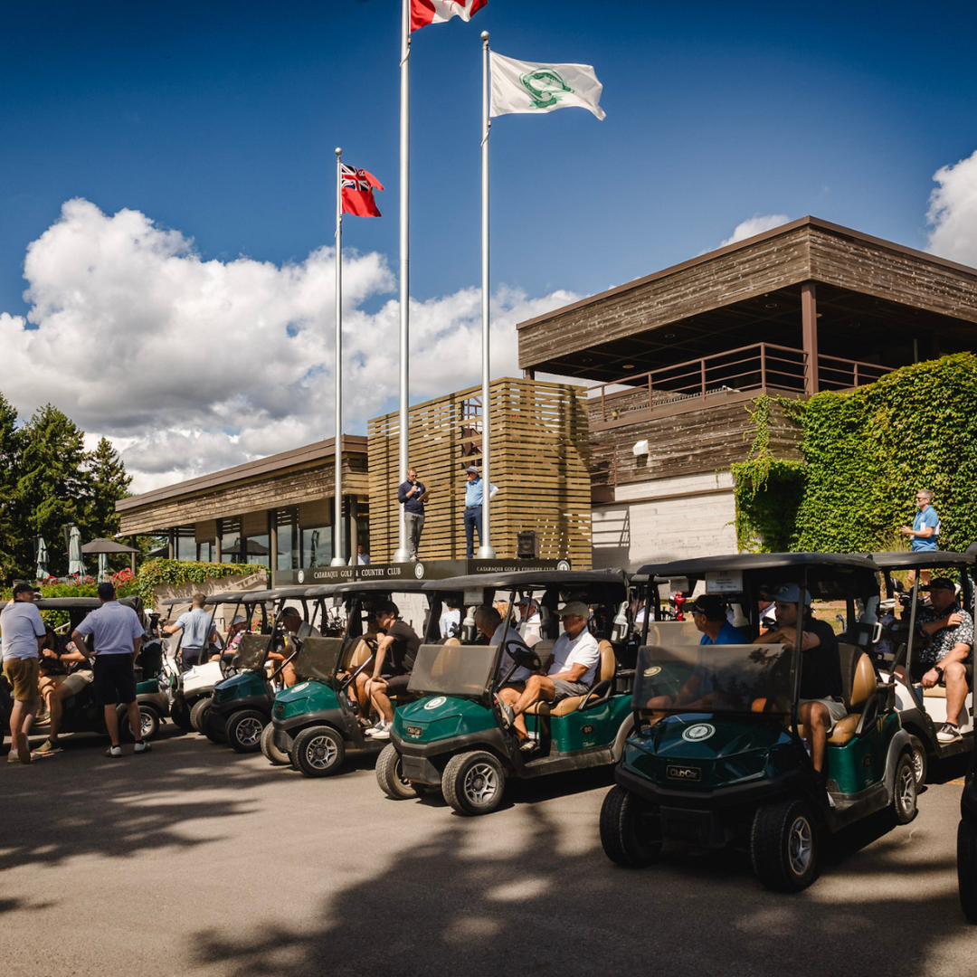 Participants lined up in front of Cataraqui Golf & Country Club.