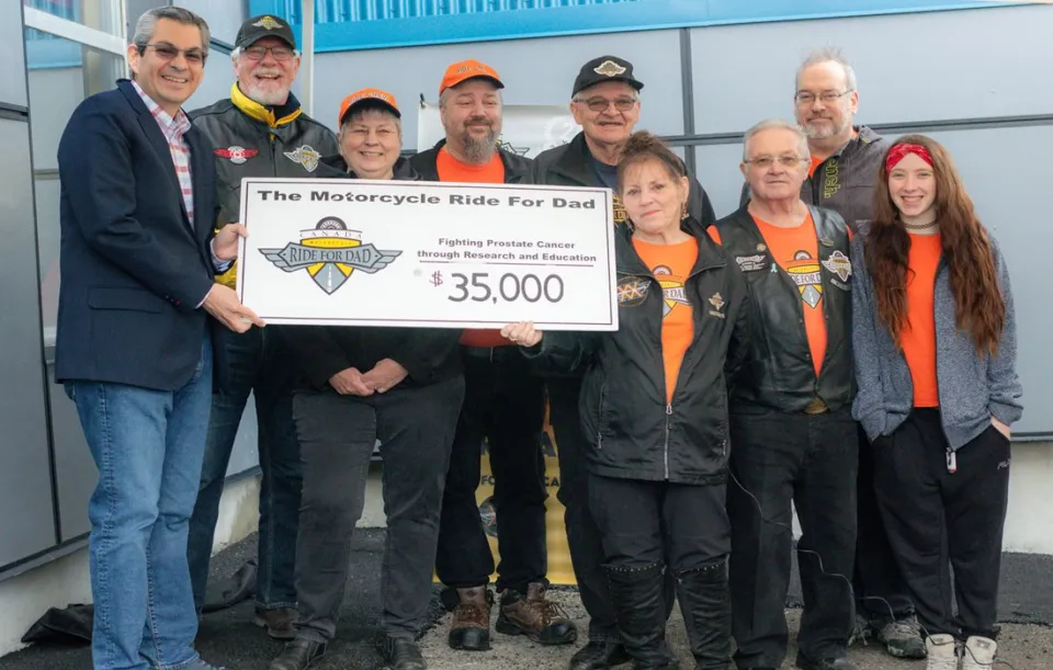 Kingston-Quinte Ride for Dad Cheque Presentation Photo