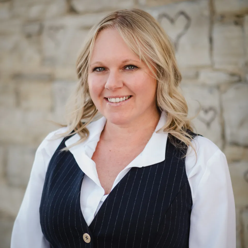 Heather Shortall Headshot