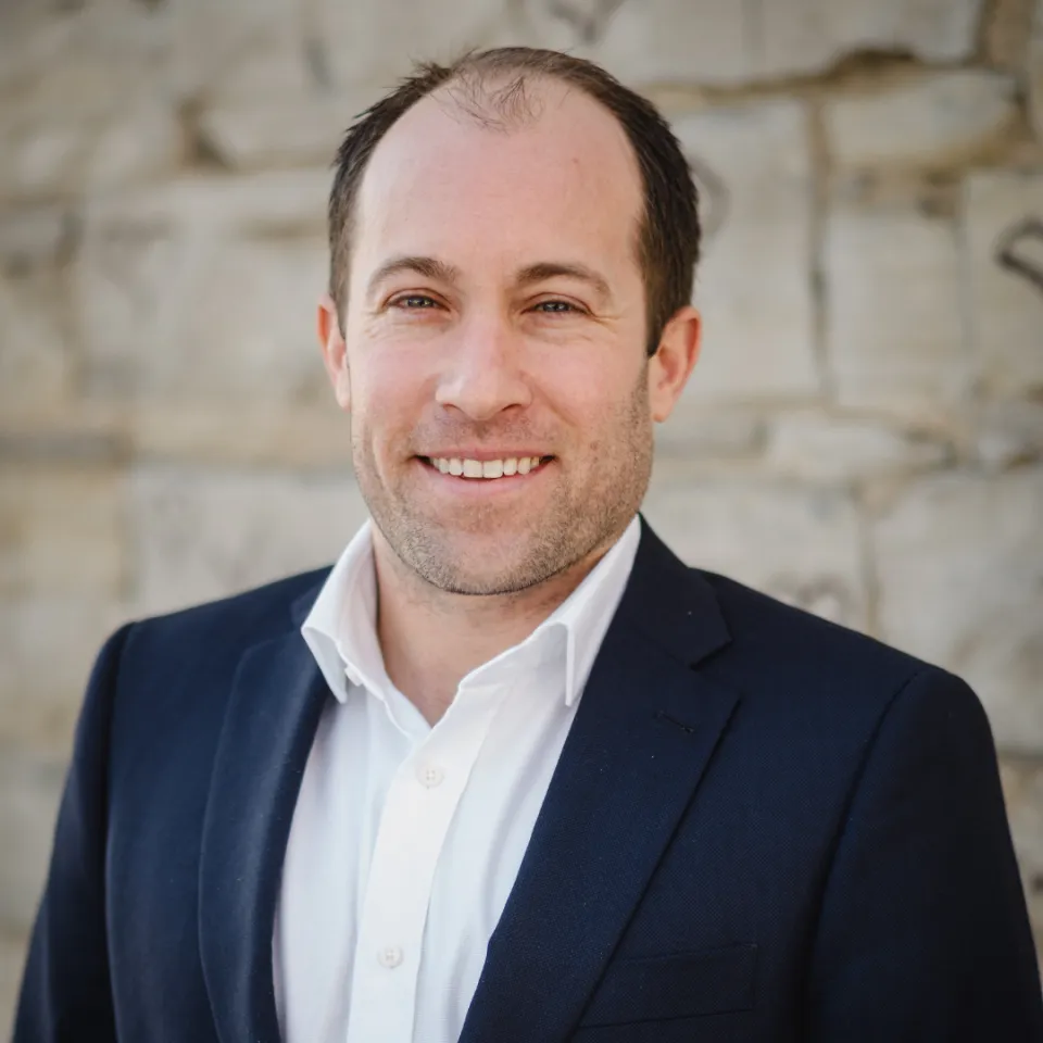 Sam Davies Headshot